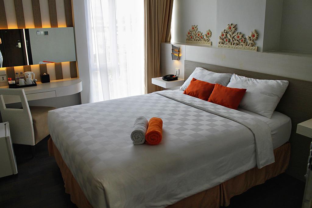 The Edelweiss Hotel Yogyakarta Exterior photo